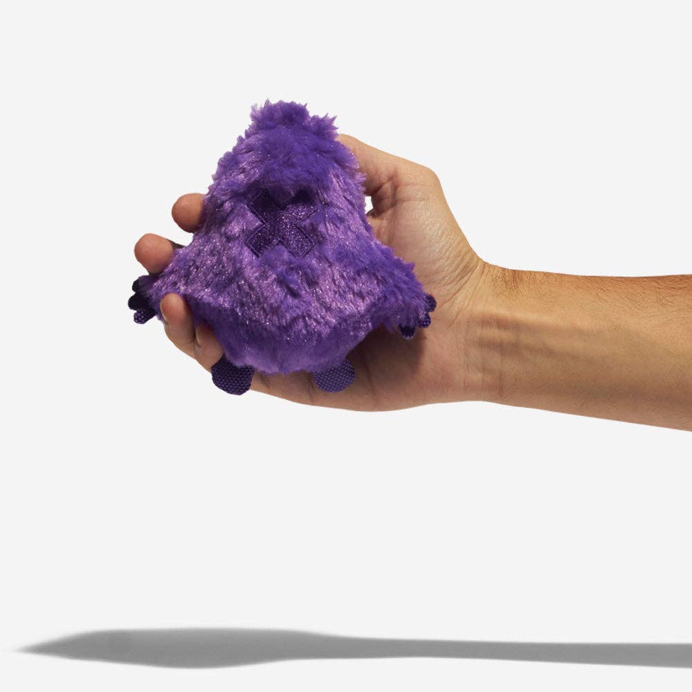 Pipp – Plüsch-Hundespielzeug mit Quietscher