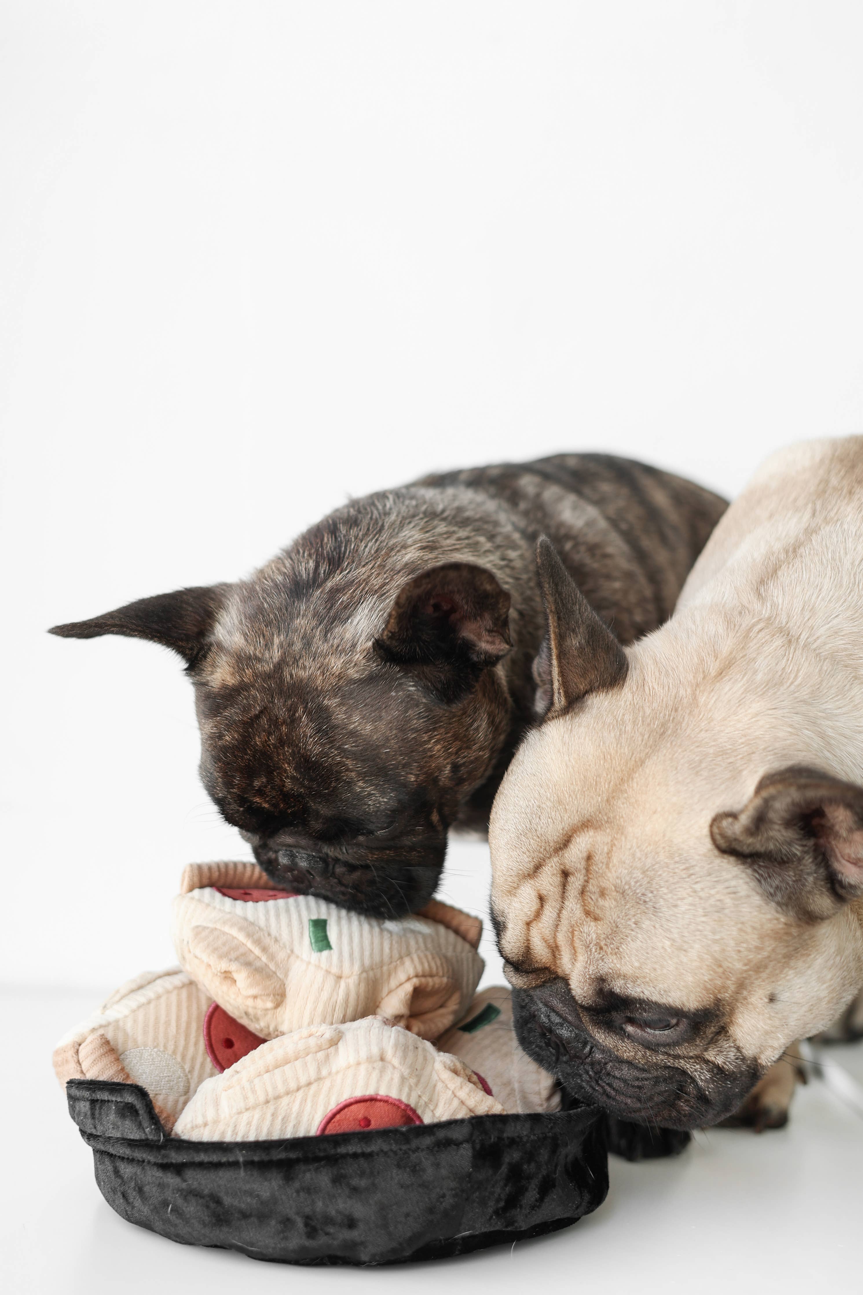 Deep Dish Pizza Schnüffelspielzeug - Lambwolf Collective